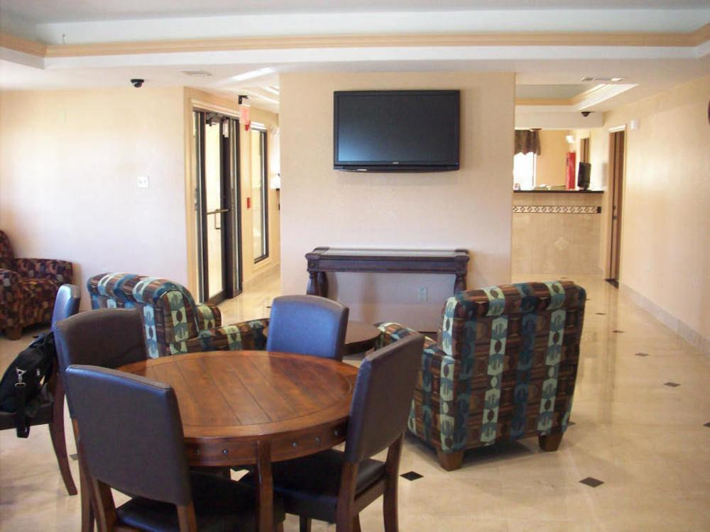 Budgetel Inn And Suites Hearne Exterior photo