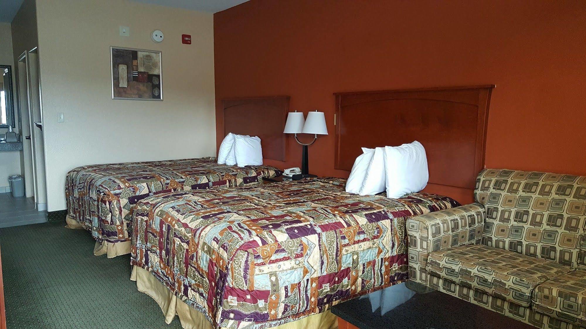 Budgetel Inn And Suites Hearne Exterior photo